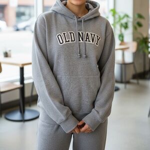 Old Navy Gray Hoodie Size Medium